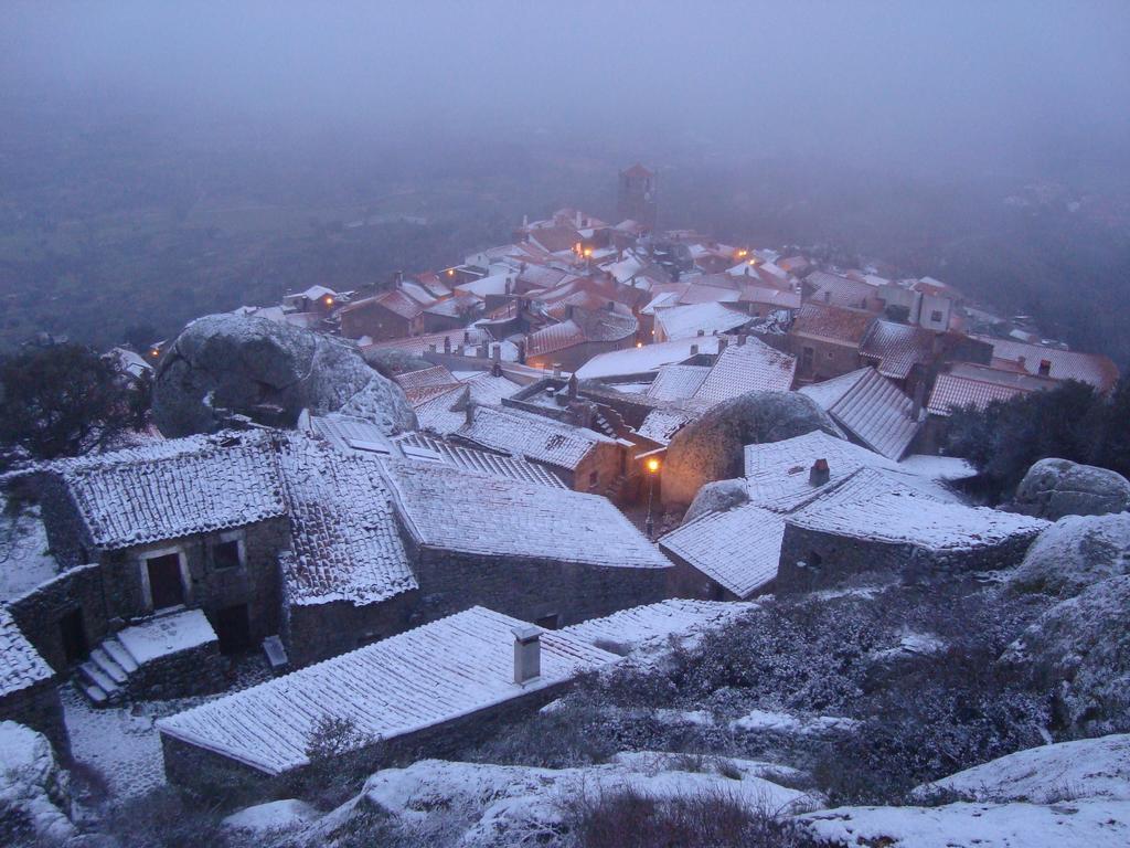 Taverna Lusitana Монсанту Экстерьер фото